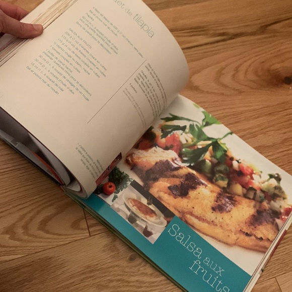 COOK BOOK - Les saveurs de Montréal  - French - Picture 6 of 9